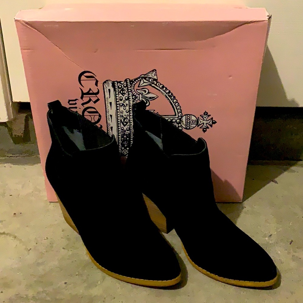 Crown vintage western black leather booties size 7.5